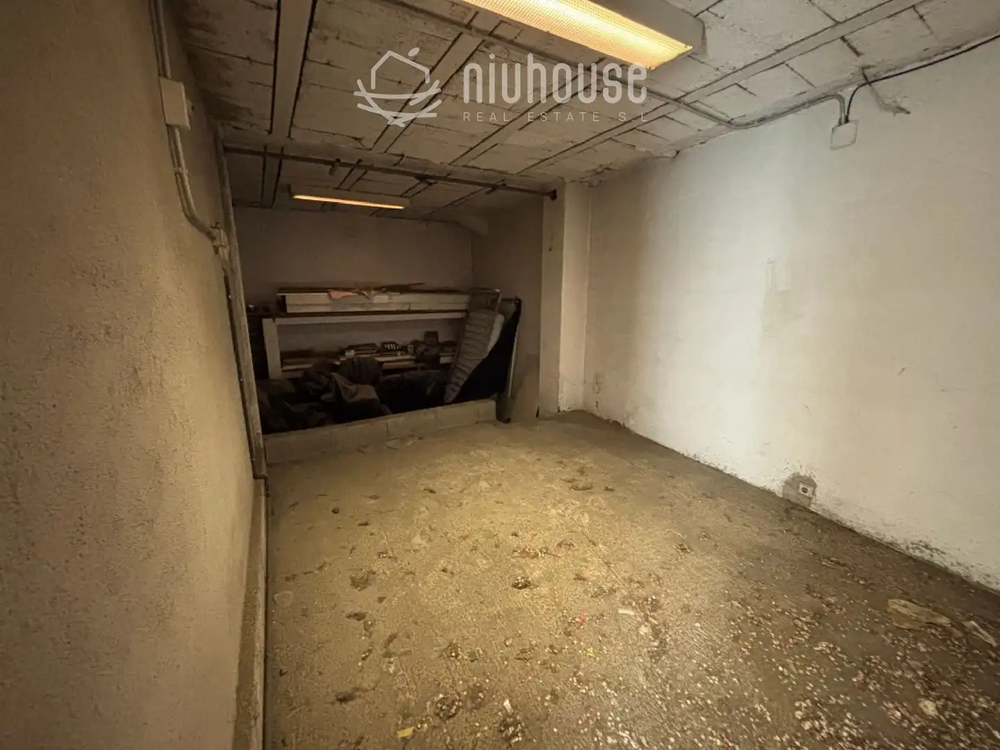 Commercial properties for sale in Puigcerdà  with Air Conditioner