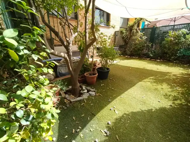 Jardí de Casa adosada en venda en Cáceres amb Parquet i Traster
