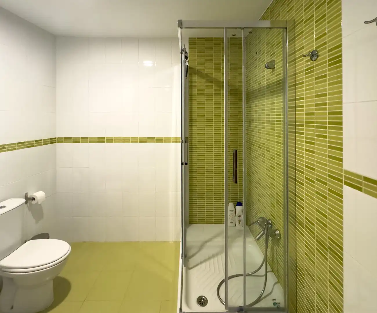 Badezimmer von Wohnung zum Verkauf in Alfoz de Lloredo mit Klimaanlage und Terrasse