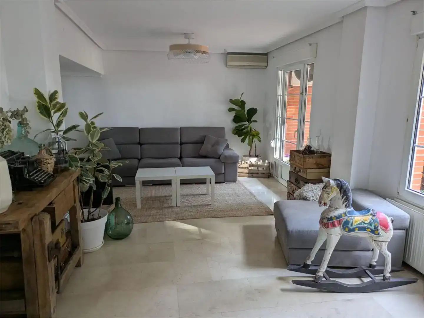 Sala de estar de Casa o chalet de alquiler en Galapagar con Aire acondicionado, Jardín privado y Parquet