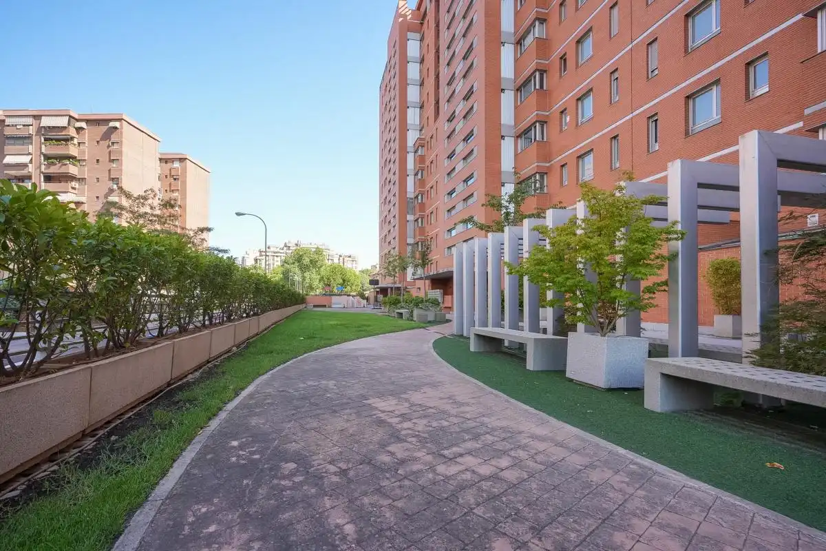 Exterior view of Attic for sale in Madrid  with Air Conditioner, Heating and Private garden