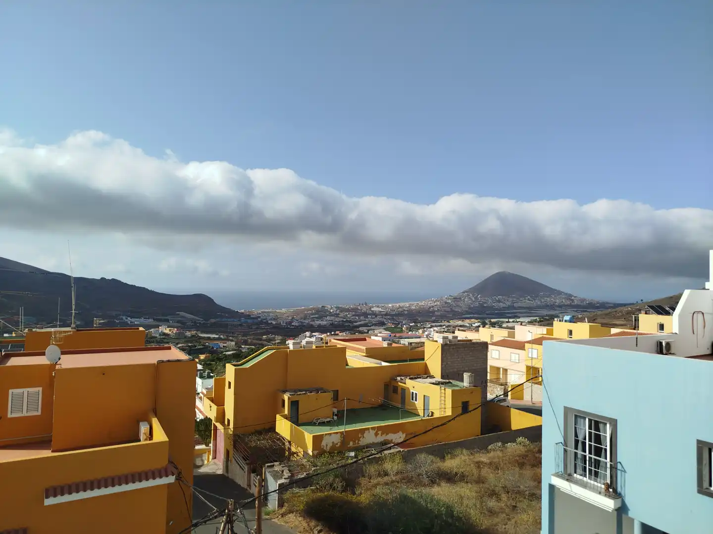 Vista exterior de Casa o chalet en venta en Gáldar con Jardín privado, Terraza y Amueblado