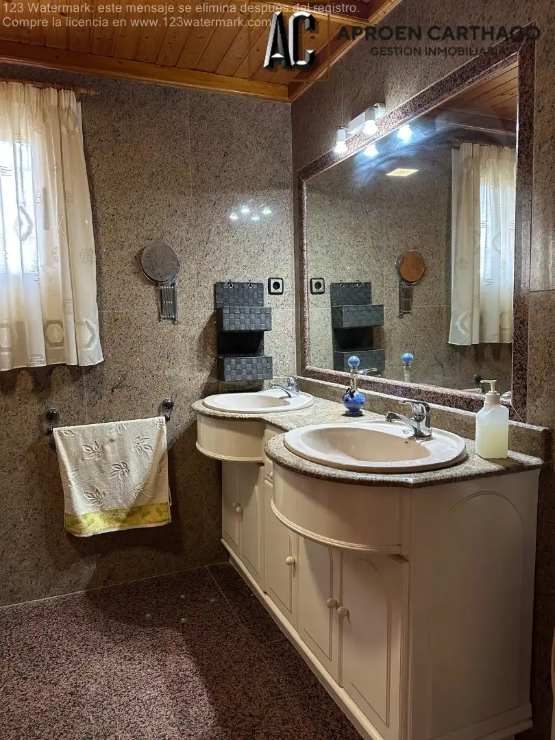Baño de Casa o chalet en venta en Cartagena con Aire acondicionado, Calefacción y Jardín privado