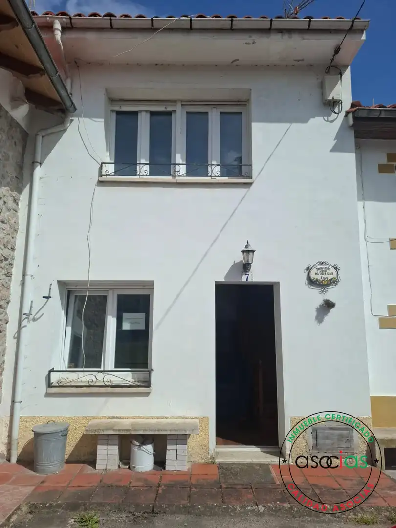 Vista exterior de Casa adosada en venta en Villaviciosa con Calefacción y Trastero