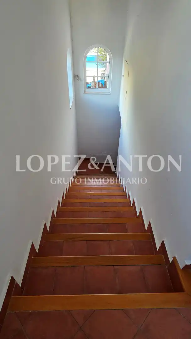 Casa o chalet en venta en L'Eliana con Calefacción, Jardín privado y Parquet