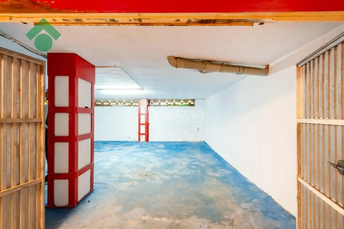 Garage zum Verkauf in Nerja