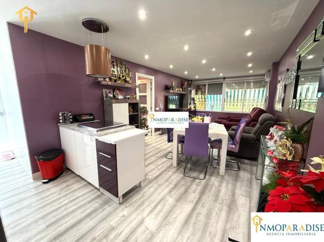 Piso en Venta en Calle Pintor Antonio Amorós en Juan XXIII