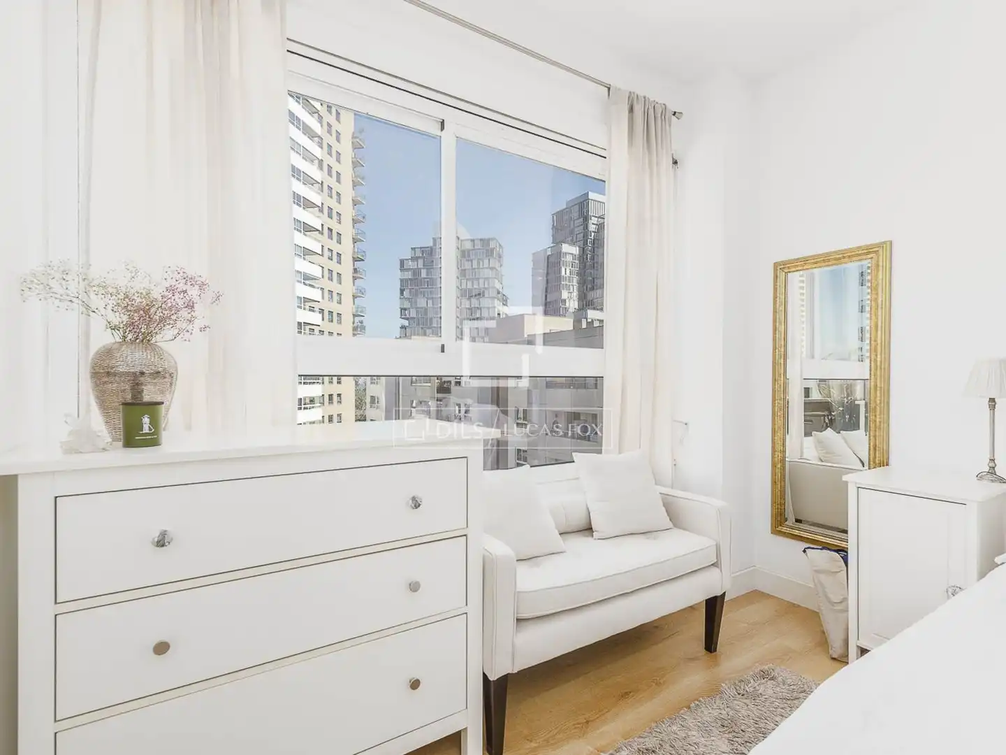 Bedroom of Flat for sale in Barcelona  with Air Conditioner, Private garden and Terrace