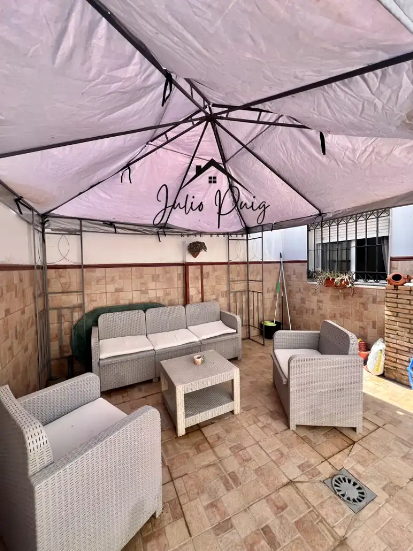Terrace of Detached homes for sale in Coria del Río  with Air Conditioner and Balcony