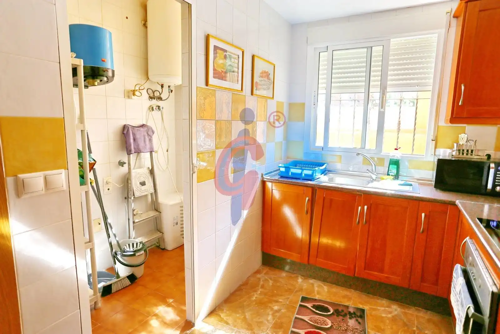 Cuina de Planta baixa en venda en Guardamar del Segura amb Terrassa, Moblat i Piscina comunitària