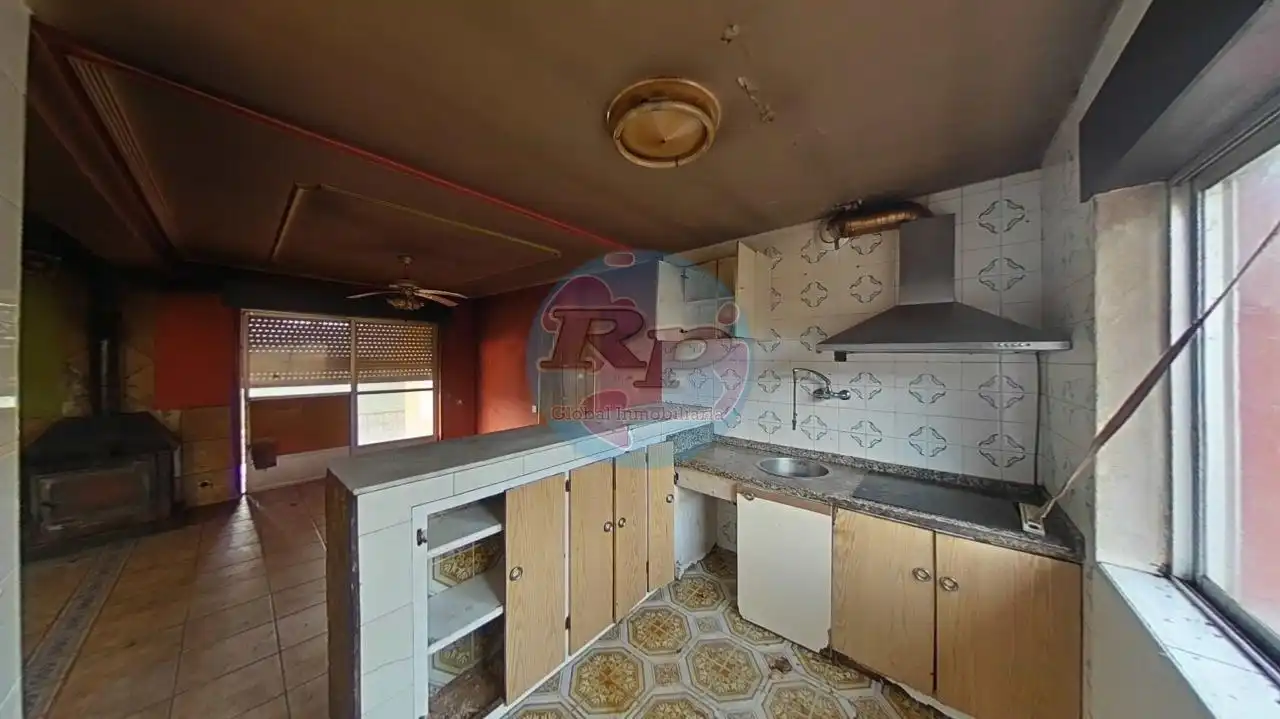 Cocina de Casa o chalet en venta en Valdesamario con Jardín privado