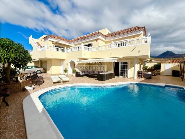 Casa-chalet en Venta en Buzanada