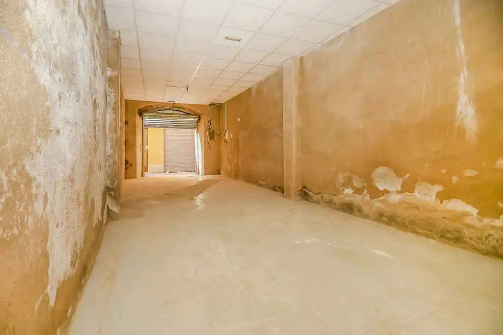 Gewerbefläche zum Verkauf in C/ Sant Oleguer, imagen 2