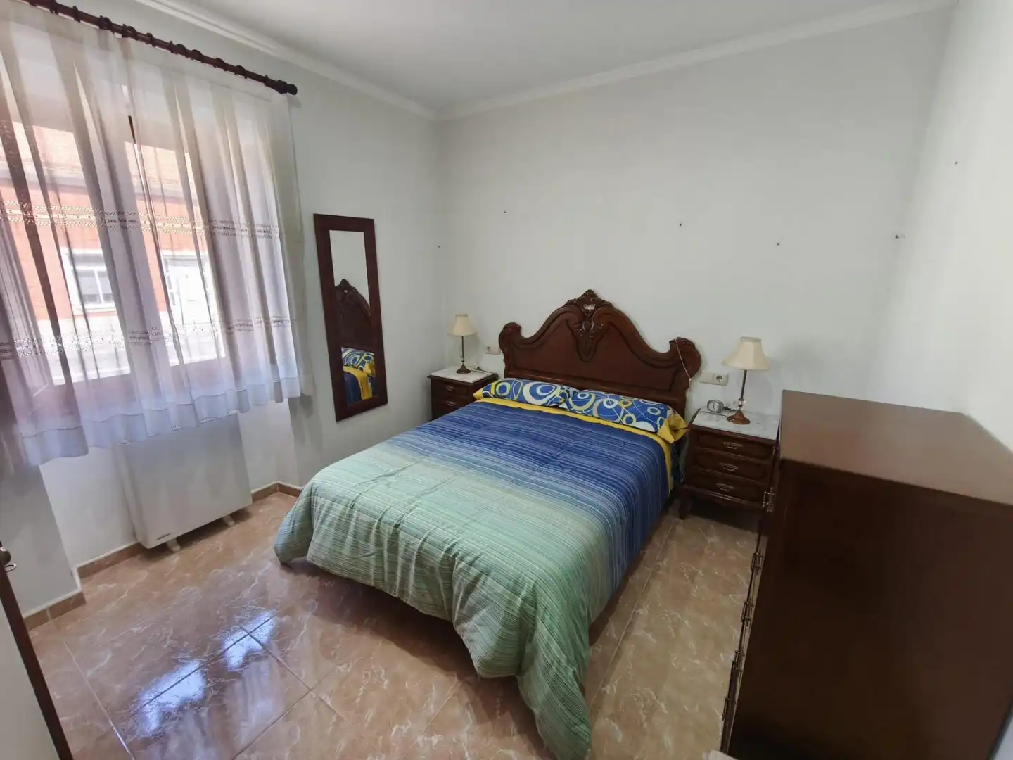 Habitación de Casa o chalet en venta en Ribeira con Calefacción