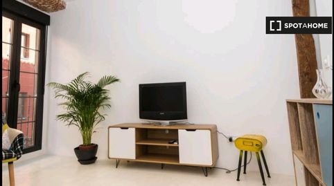 Apartamento de 2 dormitorios en alquiler en Embajadores, Madrid, image 4