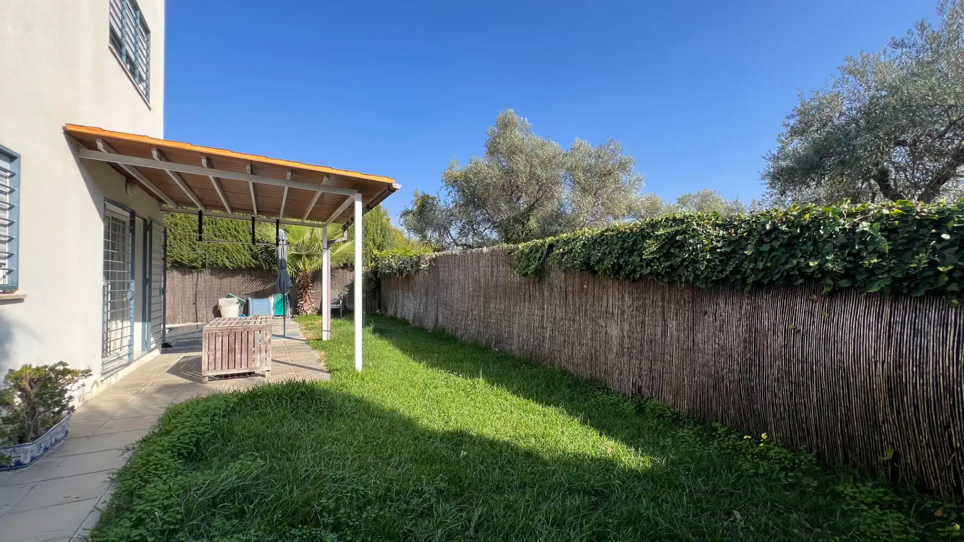 Jardí de Casa o xalet en venda en Espartinas amb Aire condicionat, Calefacció i Jardí privat