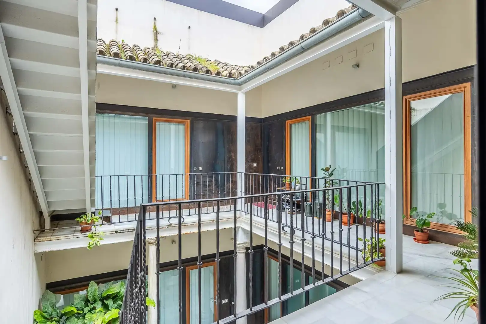 Vista exterior de Piso en venta en Sevilla con Aire acondicionado, Calefacción y Terraza