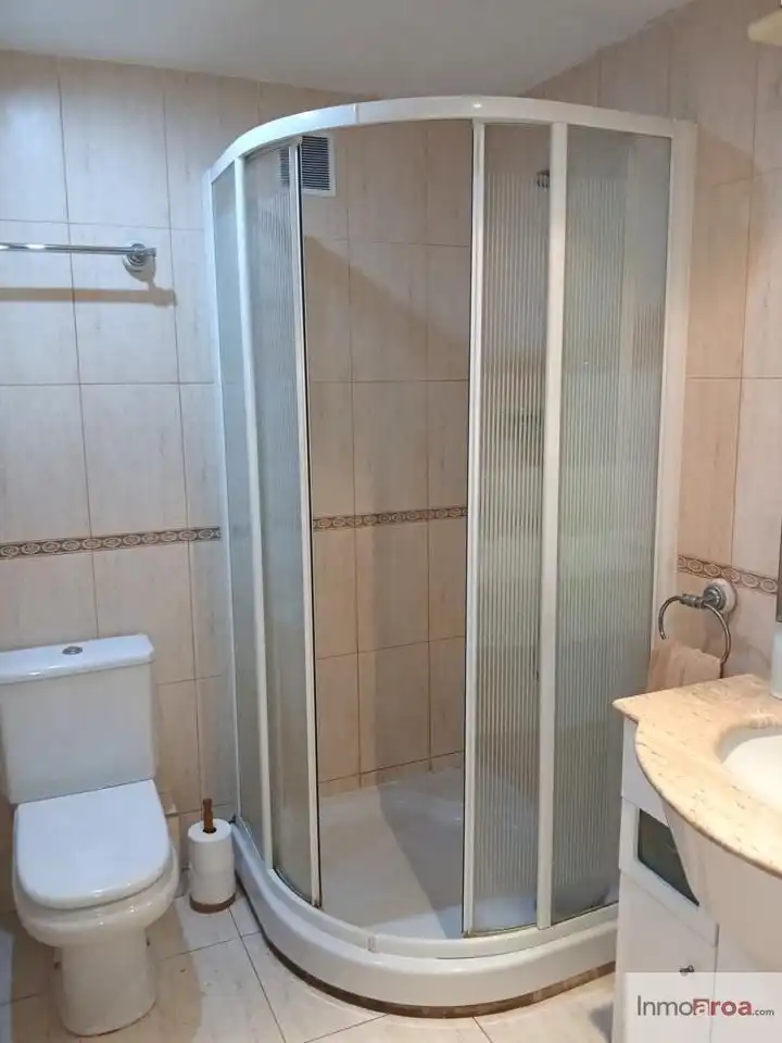 Bathroom of Flat for sale in Castellón de la Plana / Castelló de la Plana  with Terrace and Furnished