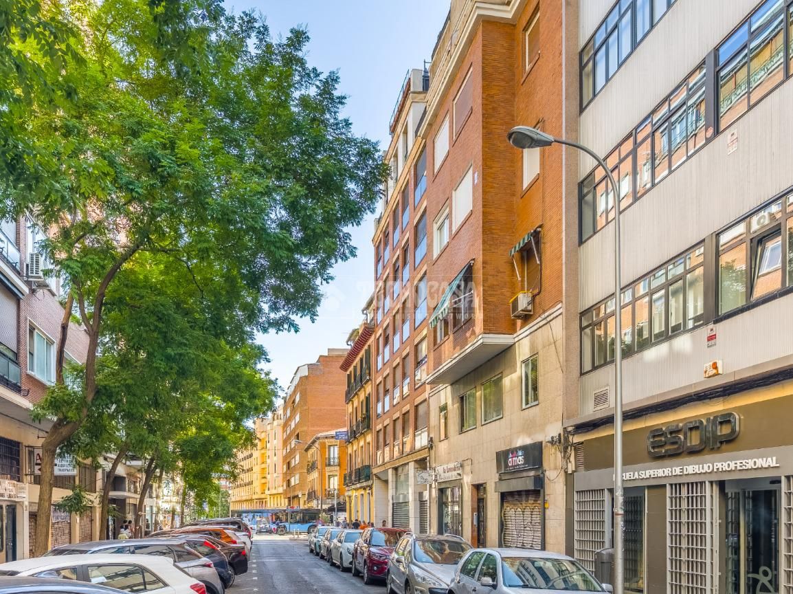 Exterior view of Flat for sale in  Madrid Capital  with Heating and Terrace