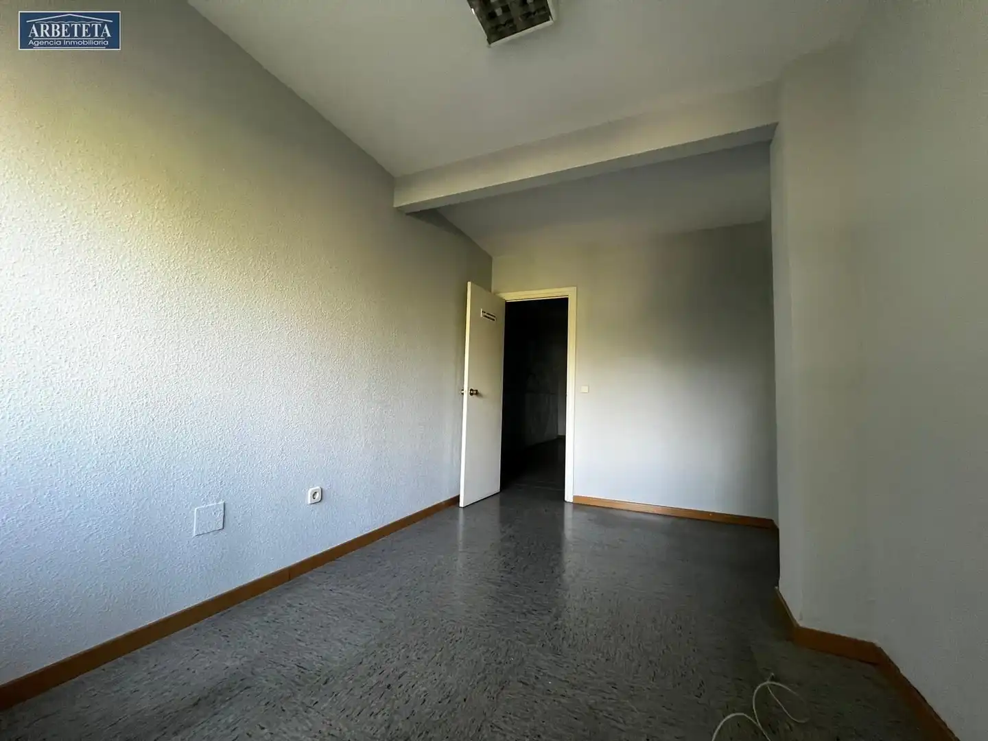 Habitación de Oficina de alquiler en Guadalajara con Calefacción