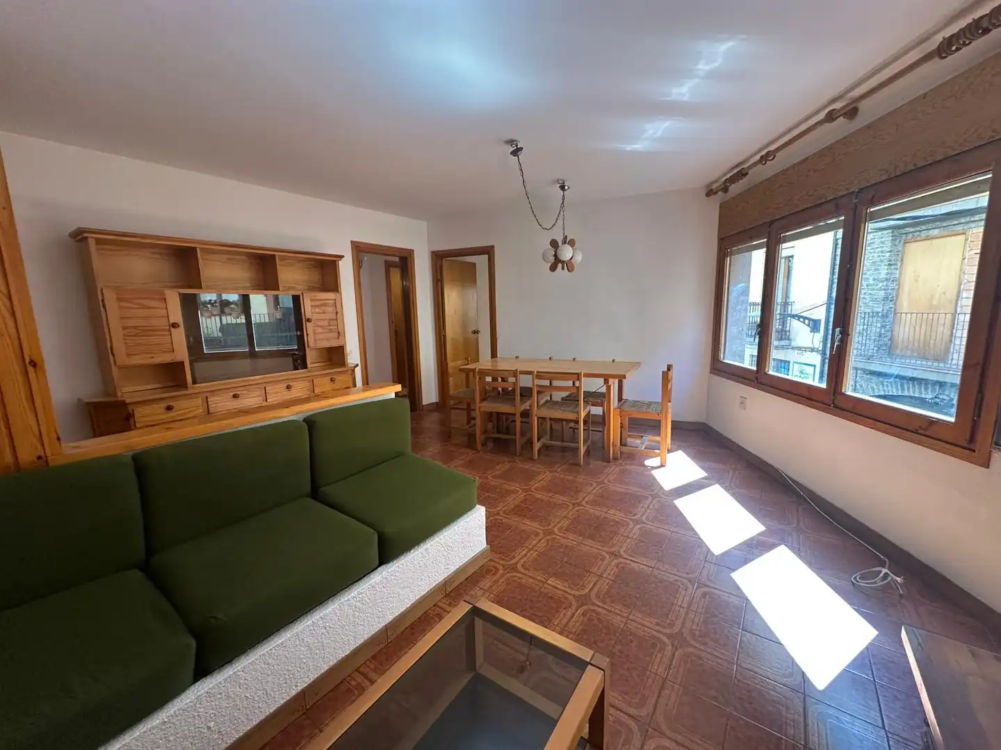 Wohnzimmer von Wohnung zum Verkauf in Sort mit Heizung, Parkett und Möbliert