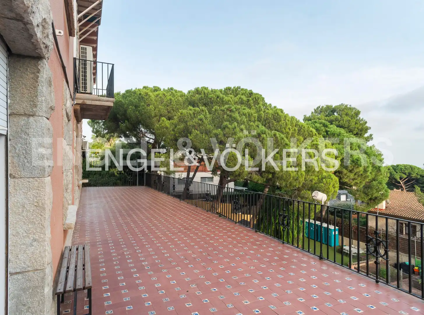 Terrassa de Casa o xalet en venda en Barcelona amb Calefacció, Jardí privat i Terrassa