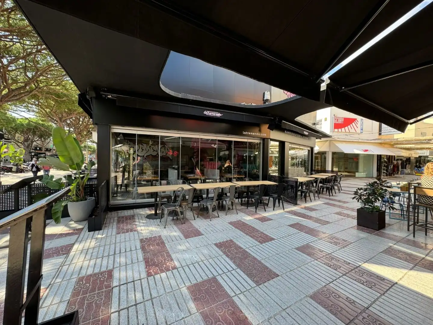 Local comercial en alquiler en avenida sagaro 46, imagen 3