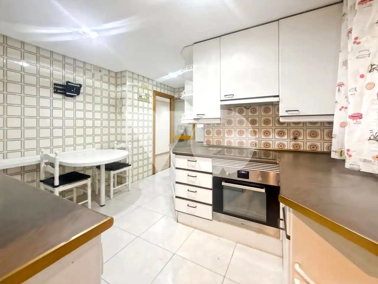 Cocina de Piso en venta en Madrid con Calefacción y Terraza
