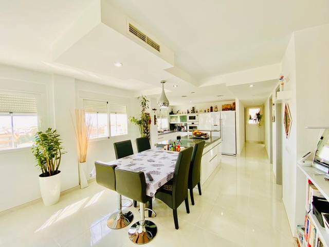 Edificio en Venta en Ses Figueretes - Platja d'en Bossa - Cas Serres