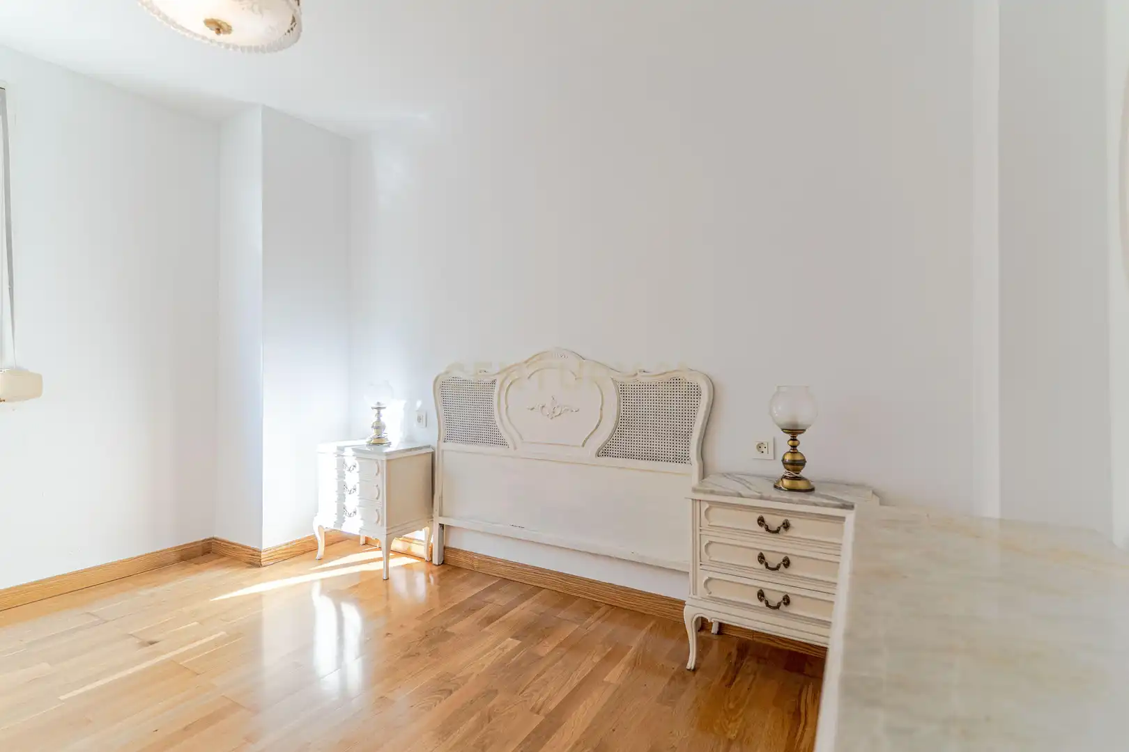 Bedroom of Flat for sale in Granada