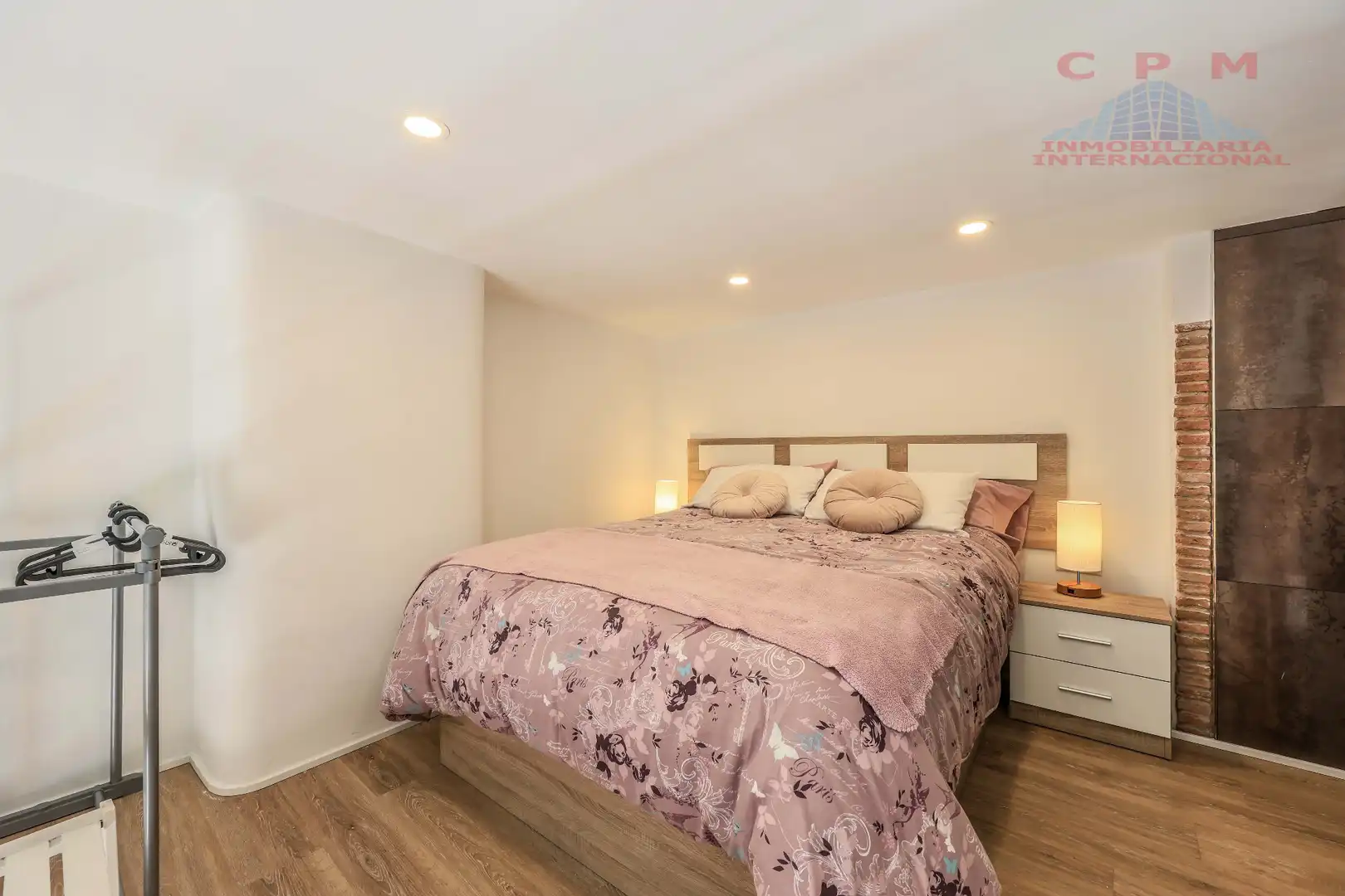 Bedroom of Flat for rent in Madrid  with Air Conditioner, Heating and Parquet flooring