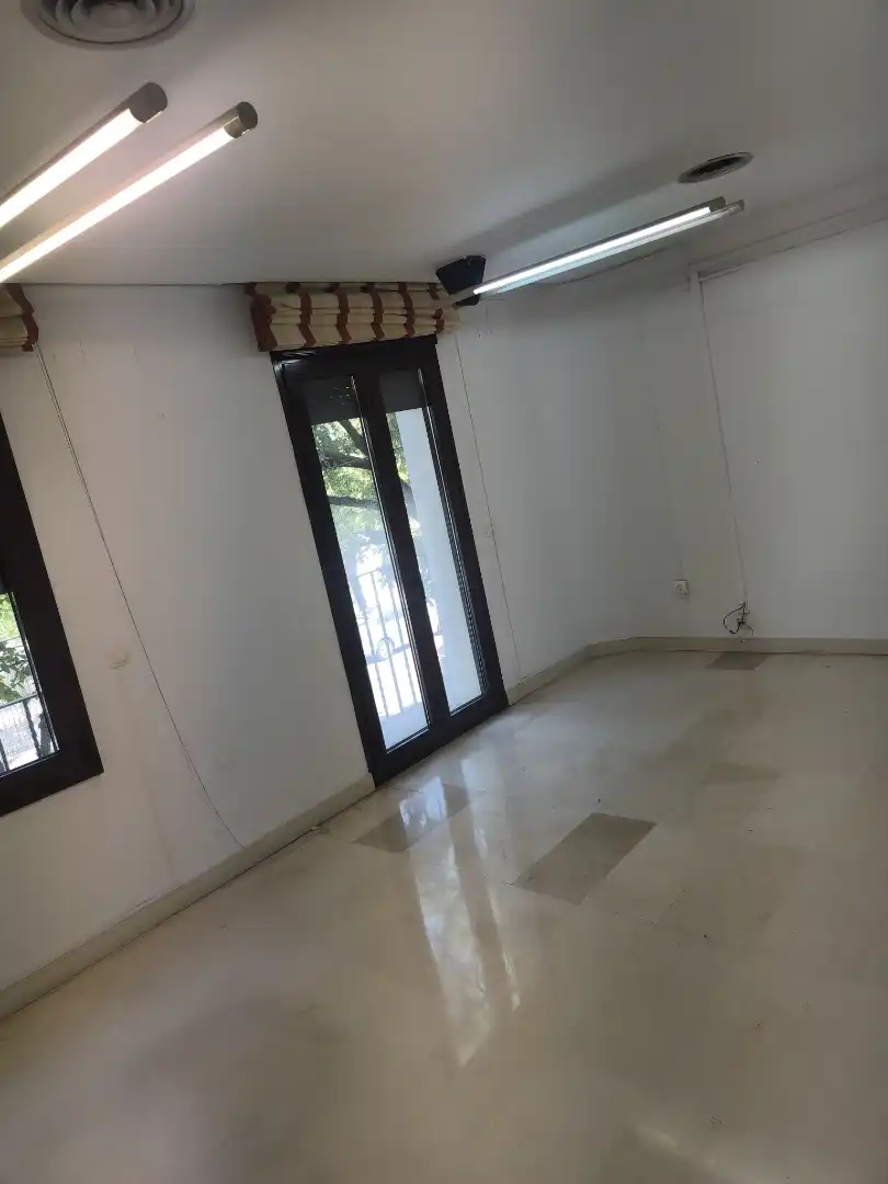 Habitación de Oficina de alquiler en Bellavista - La Palmera