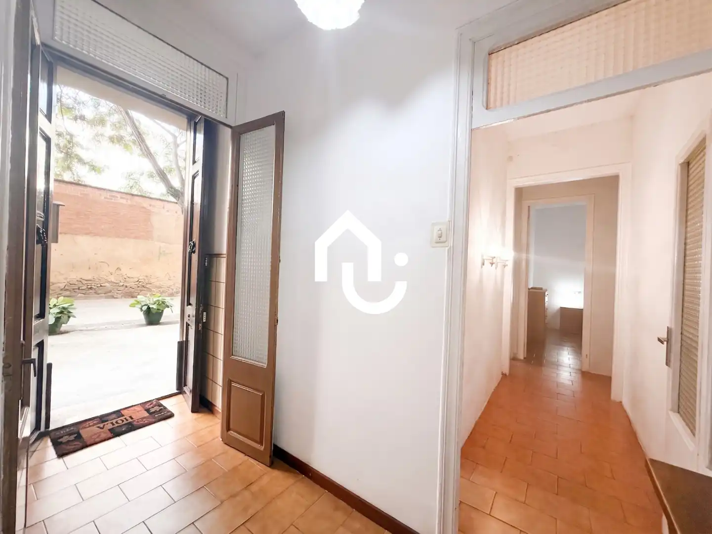 Ground floor for sale in Barcelona  with Storage room