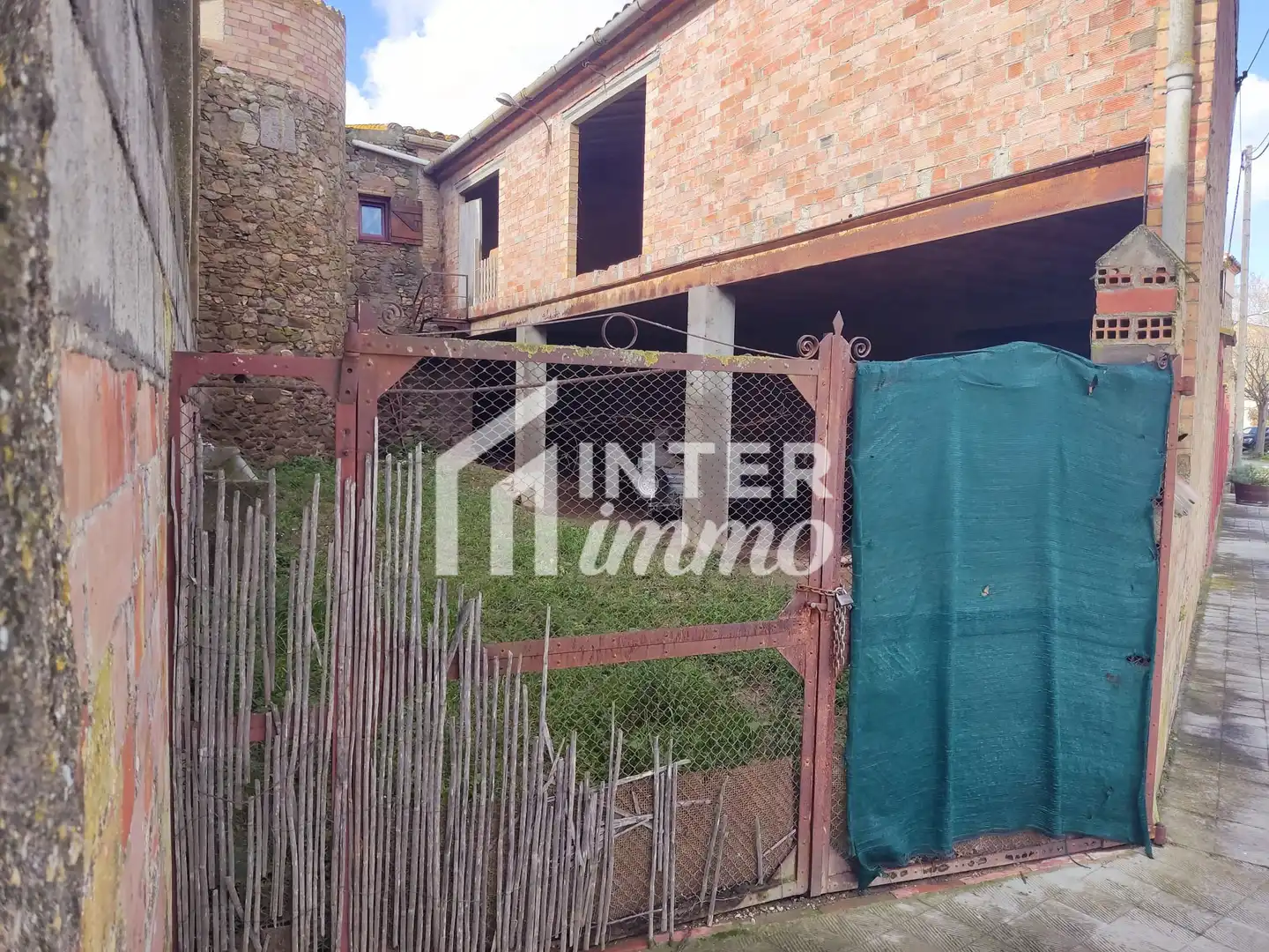 Edificio en venta en Peralada, Girona