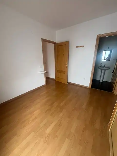 Piso en venta en Santa María de la Alameda con Aire acondicionado, Parquet y Trastero