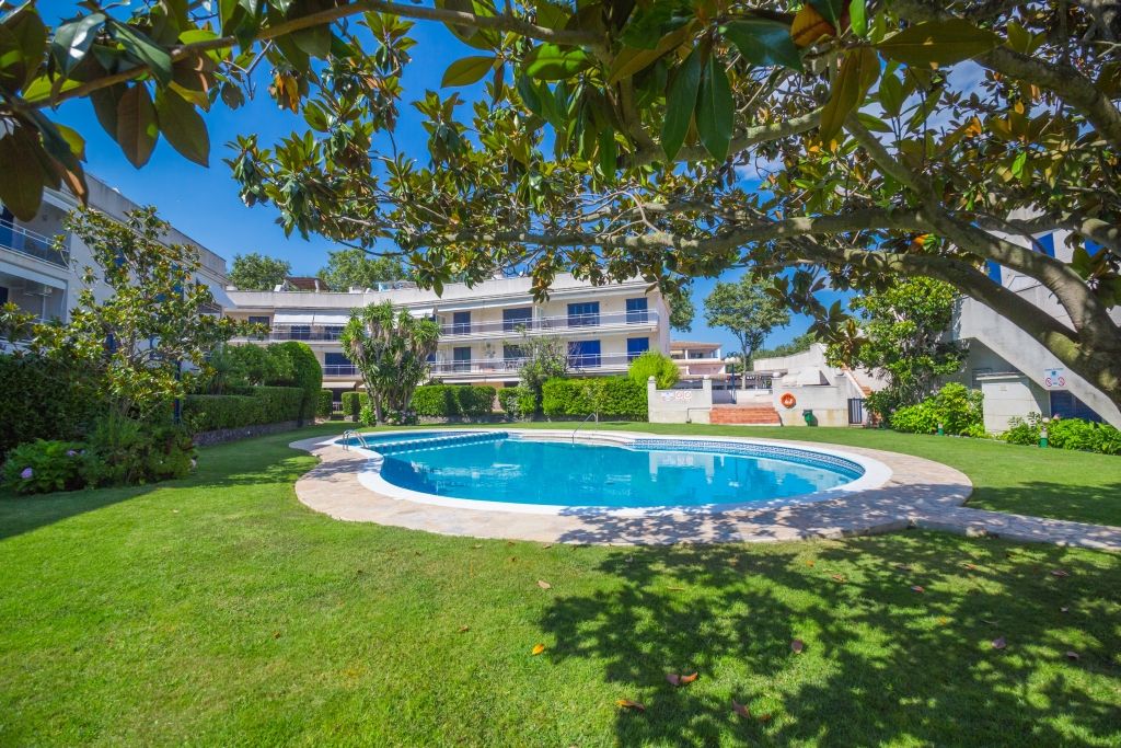 Swimming pool of Flat for sale in Castell-Platja d'Aro  with Air Conditioner, Heating and Terrace