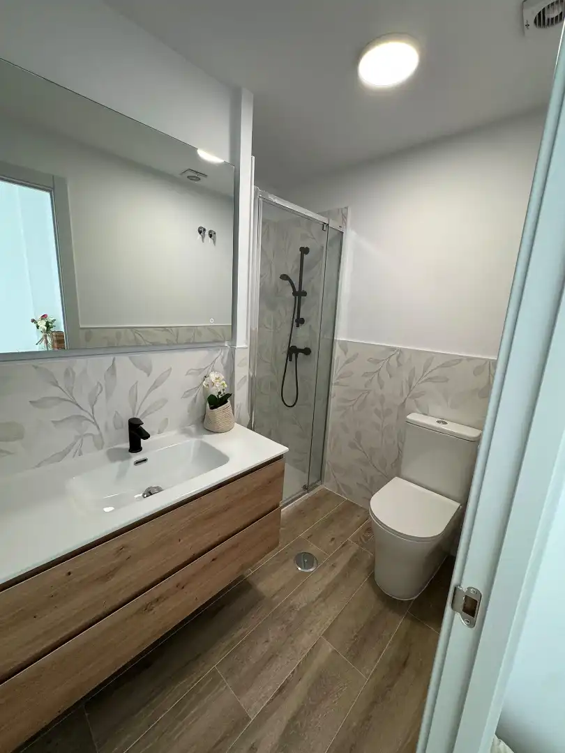 Baño de Piso en venta en Latina