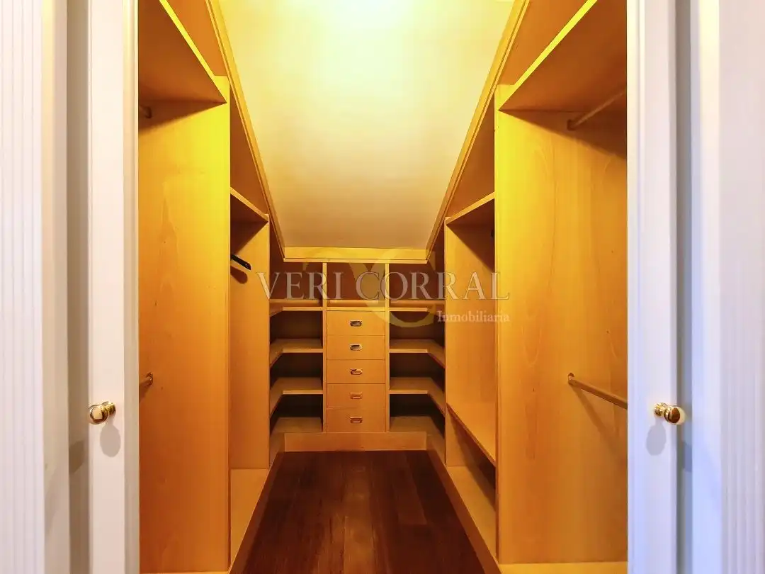 Habitación de Casa o chalet en venta en Oviedo  con Calefacción, Jardín privado y Terraza