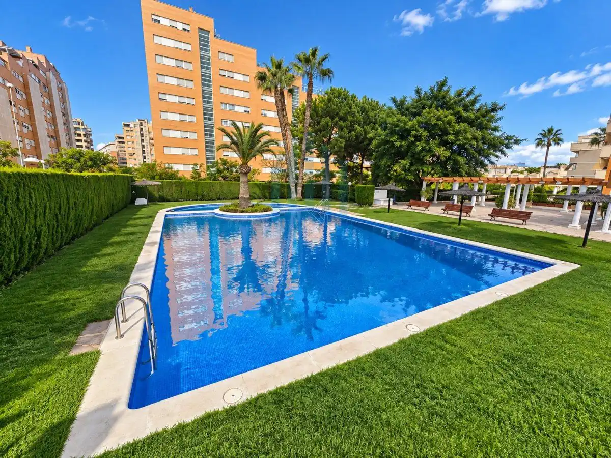 Wohnung mit Pool zur Miete in MARIA MOLINER