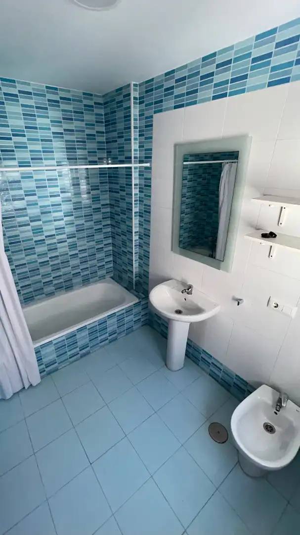Bathroom of Houses for rent in Brenes  with Air Conditioner, Furnished and Washing machine