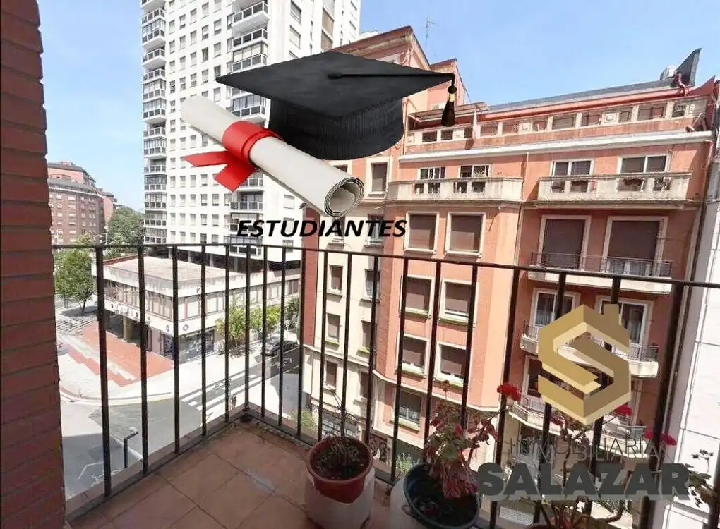 Vista exterior de Piso de alquiler en Bilbao  con Calefacción y Terraza