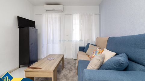Estudio con terraza, en la provincia de Alicante, en la ciudad de Torrevieja. 1 habitación | 25 m² | 800 metros del mar, imagen 2