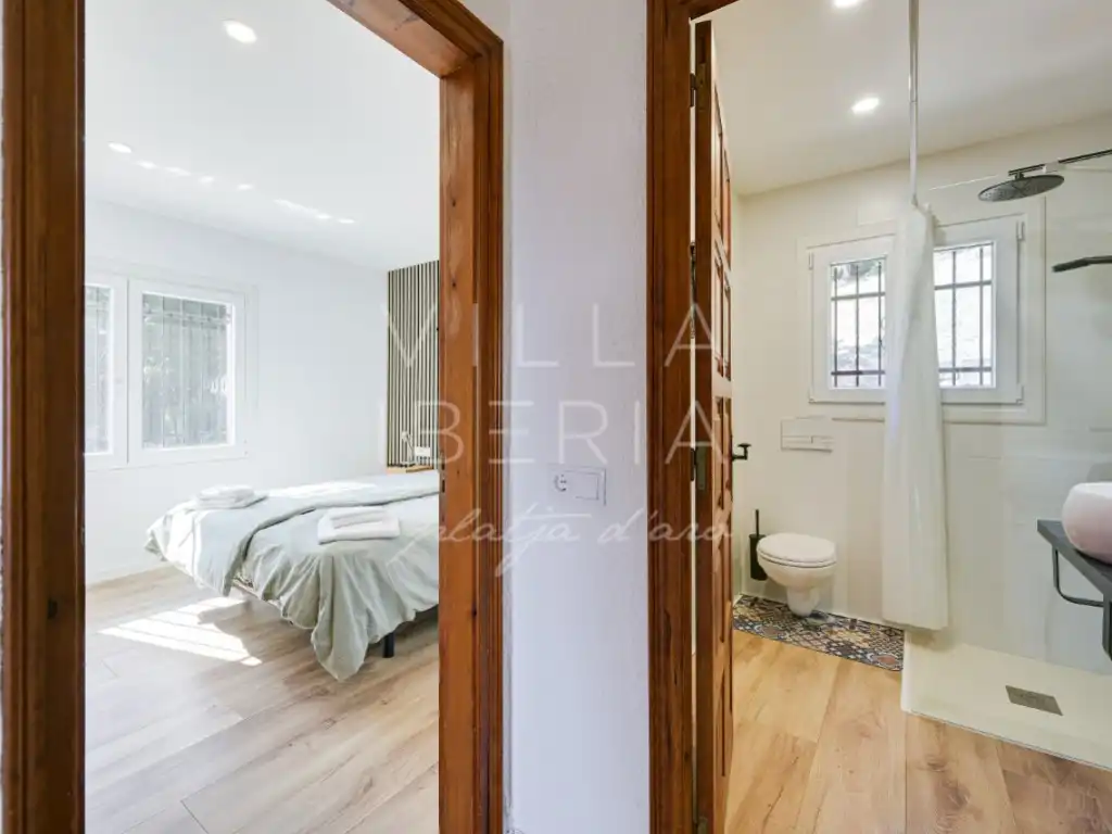 Habitación de Casa o chalet en venta en Castell d'Aro, Platja d'Aro i s'Agaró con Aire acondicionado, Calefacción y Jardín privado