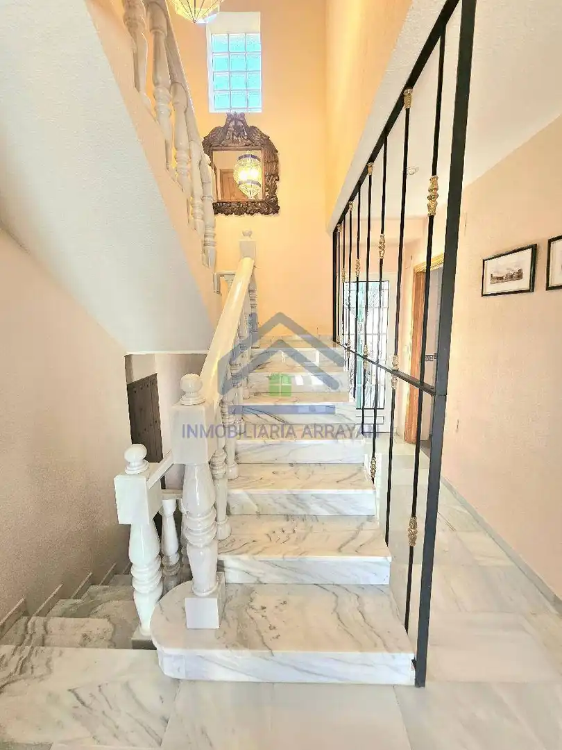 Casa o chalet en venta en Ogíjares con Aire acondicionado, Calefacción y Jardín privado