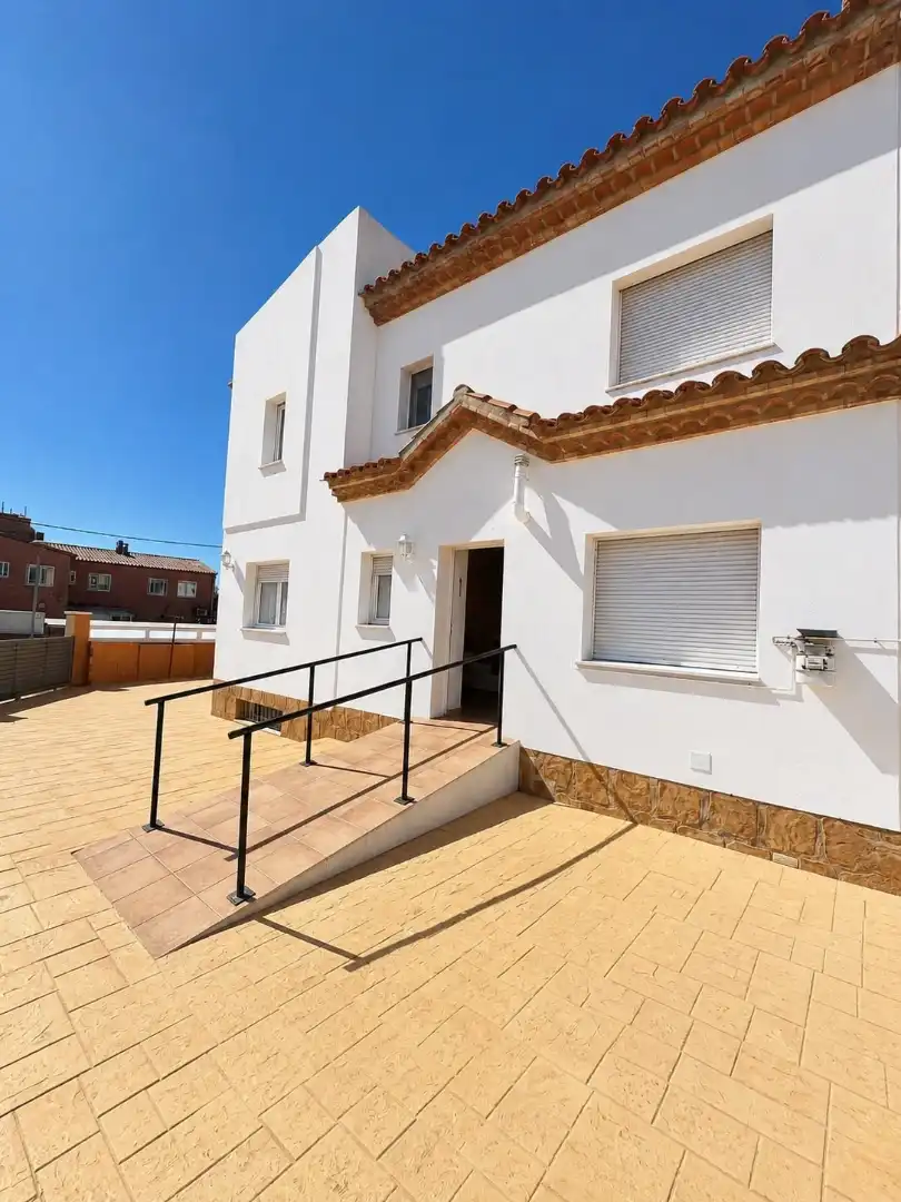 Casa a schiera con terrazza in vendita a Miami Platja