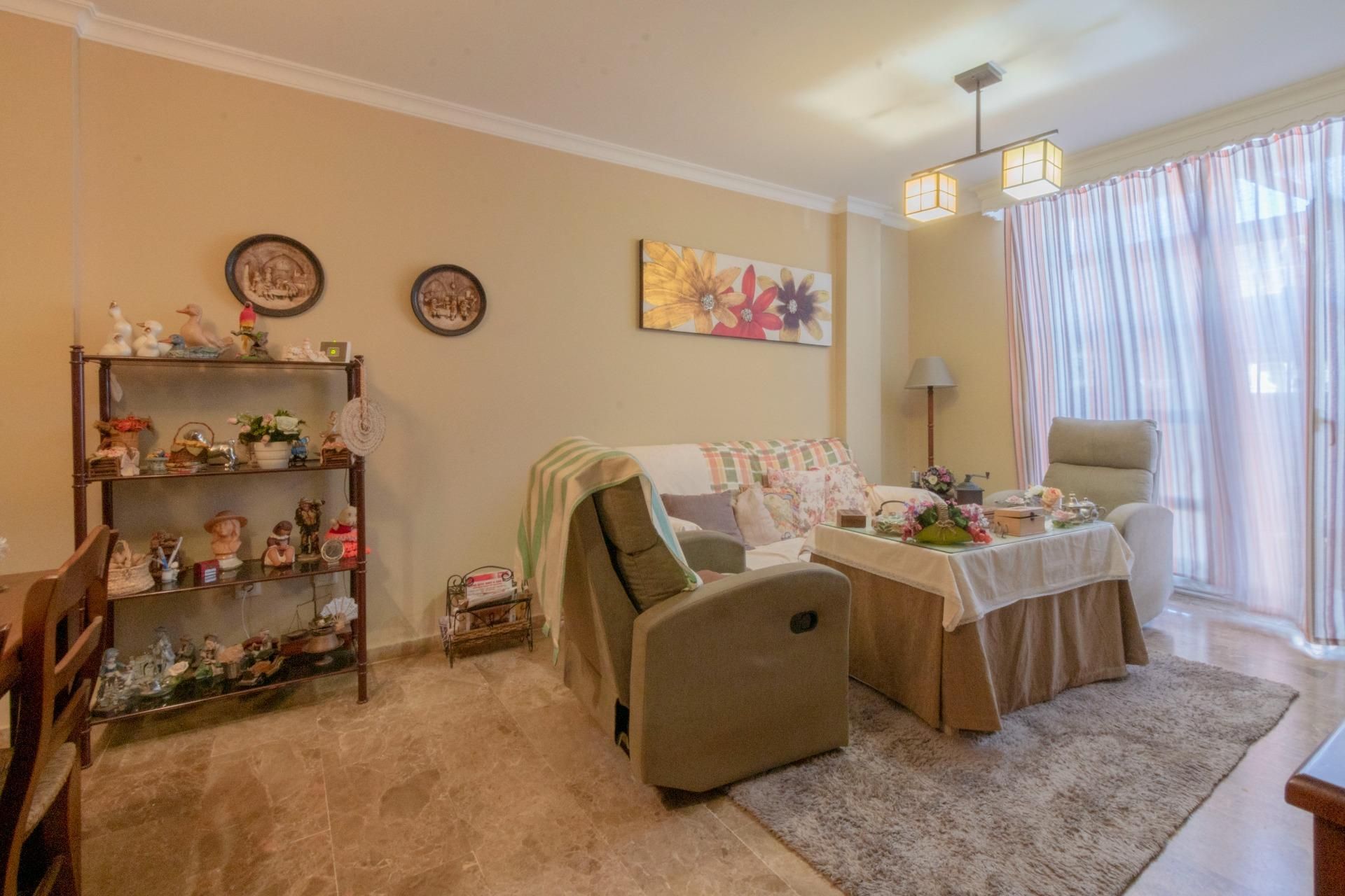 Sala de estar de Casa adosada en venta en Chiclana de la Frontera con Terraza
