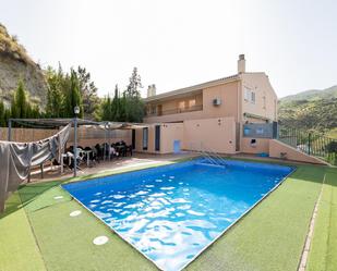 Piscina de Pis en venda en Pinos Genil amb Terrassa i Piscina comunitària