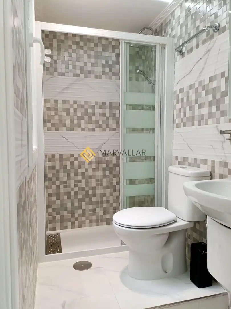 Bathroom of Flat for sale in Santander  with Heating, Terrace and Storage room