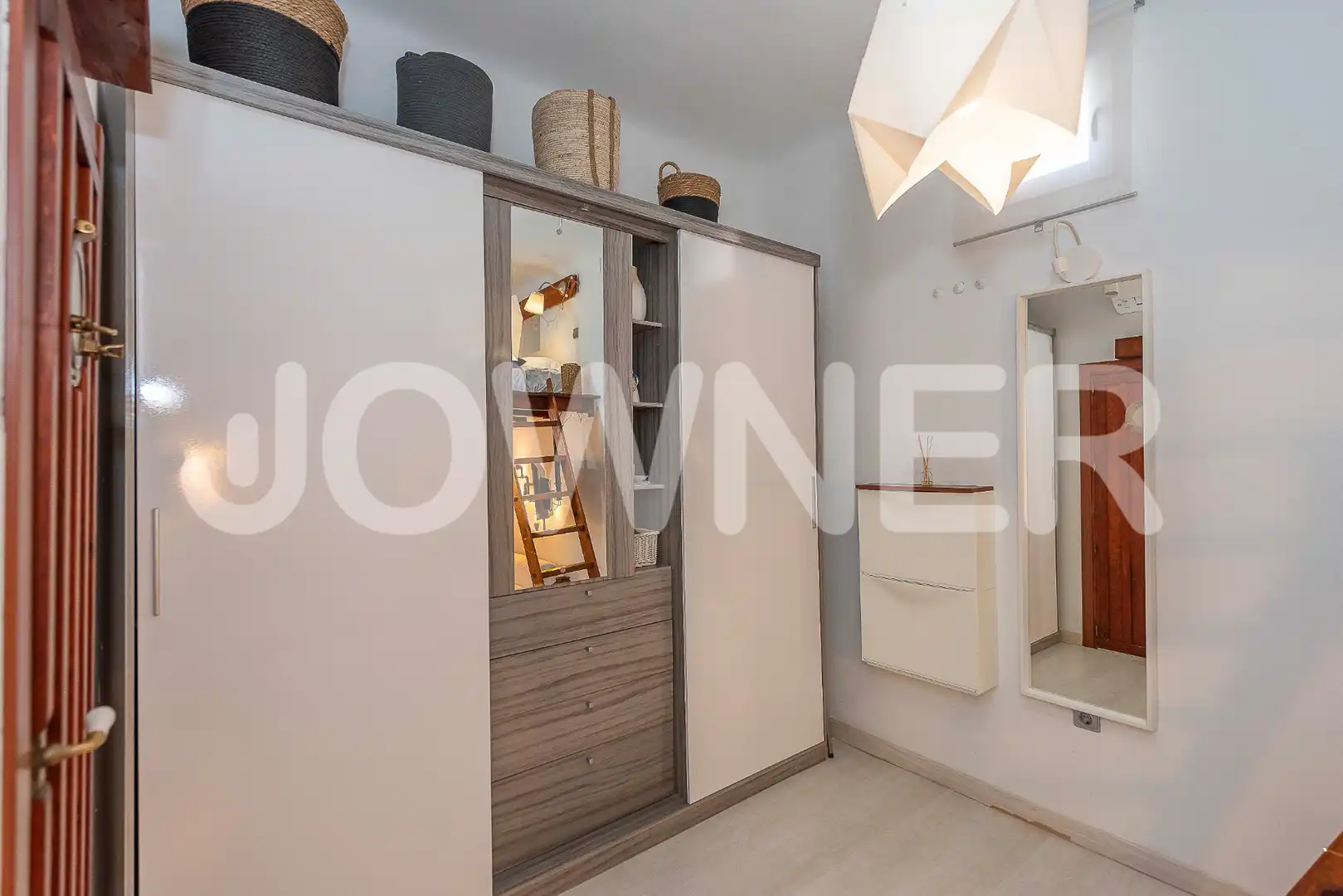 Flat for rent in Madrid  with Air Conditioner, Heating and Furnished