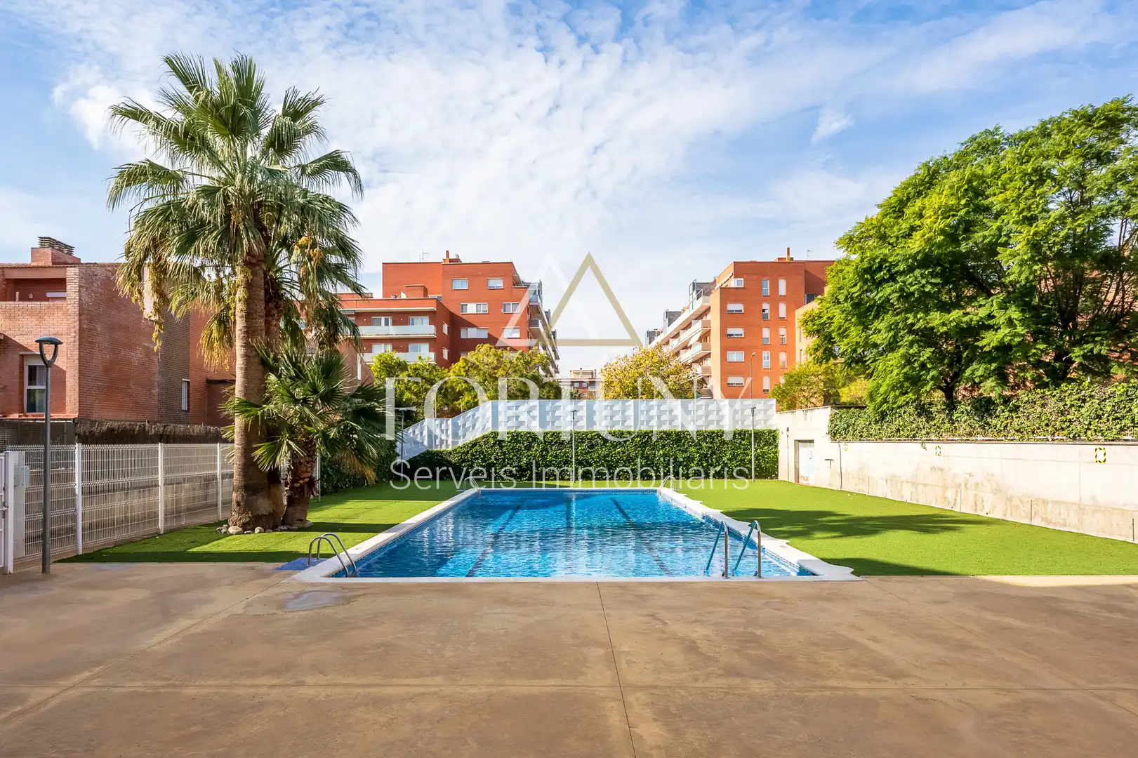 Piscina de Dúplex en venta en Llevant